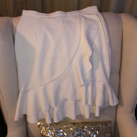 White peplum w ruffle skirt H&M NWT - Picture 1 of 4